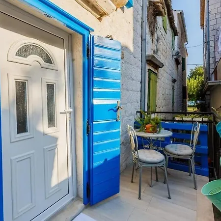 By The Sea Kastel Novi, - 22051 Apartment